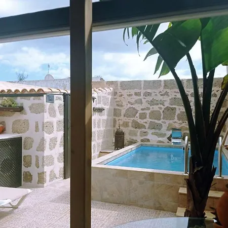 Hébergement de vacances Live Arico Lagar